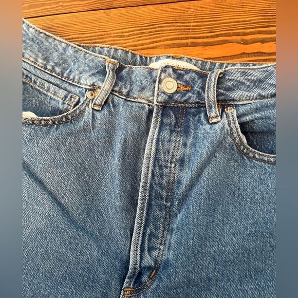 Dynamite Gisele straight leg button-fly cut off jean - Picture 3 of 6